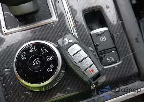 2023 Mitsubishi Outlander Se 2.5 2Wd/Se Black Edition 2Wd/Se Special Edition 2Wd from USA, damaged, VIN JA4J3UA83PZ050091